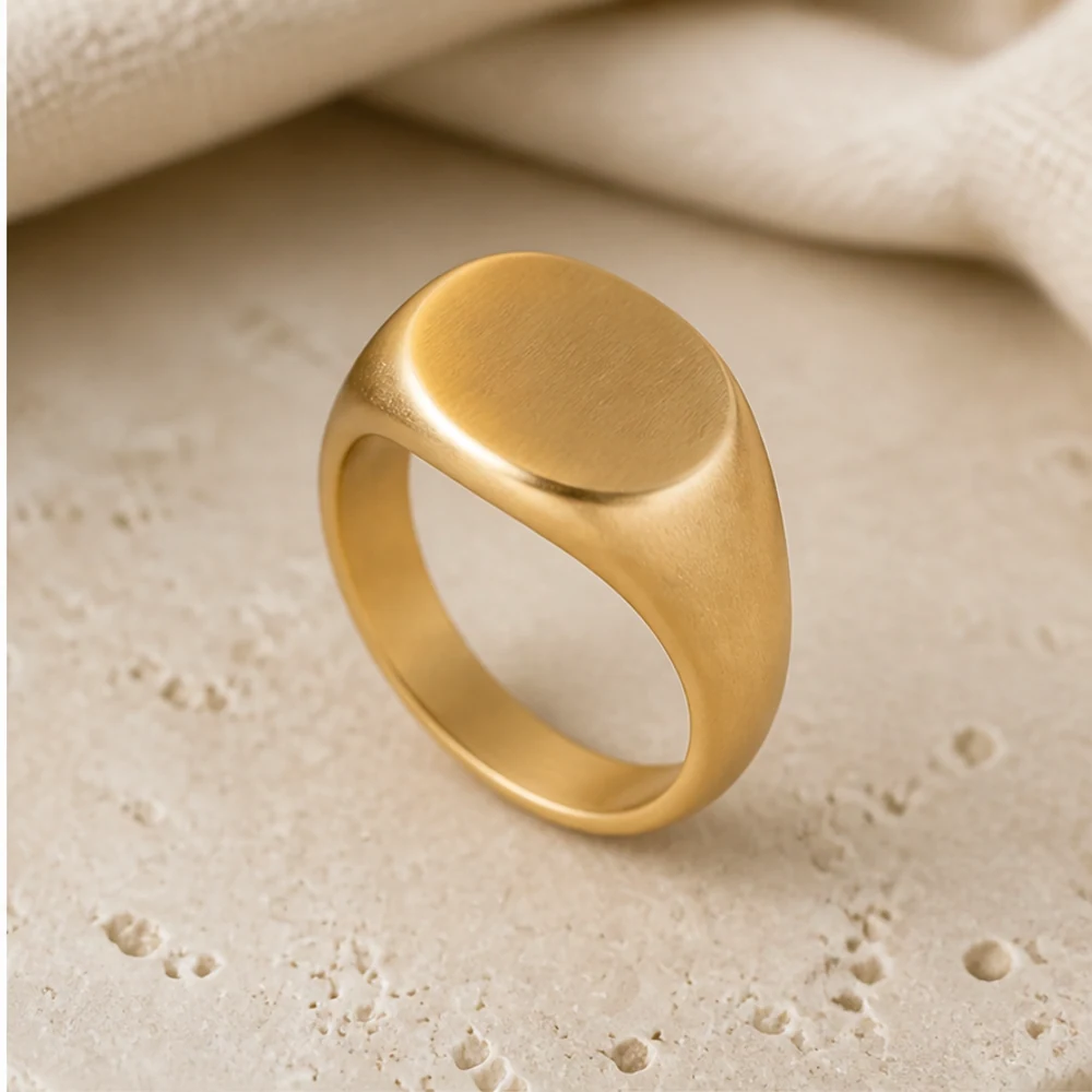 Minimal Signet Ring - Image 3